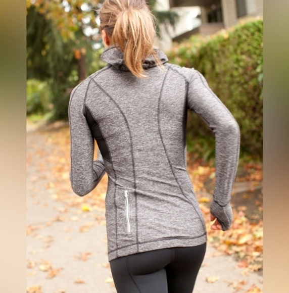 Lululemon Run: Back On Track Black & Gray Hoodie Pullover 4 - Picture 3 of 9